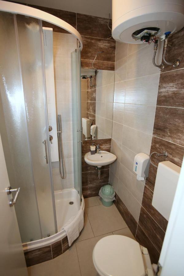 Apartments Rooms Fontane Trnje - Free Parking Zagreb Ngoại thất bức ảnh